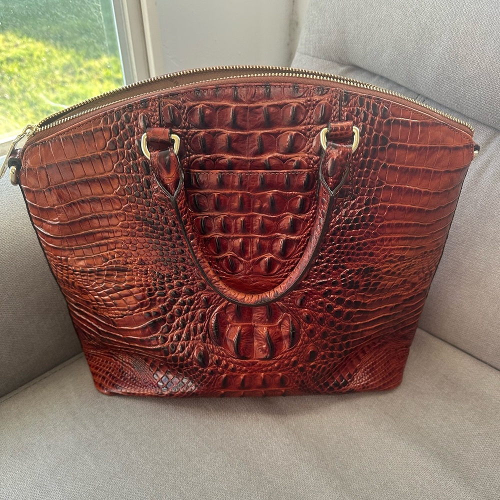 Large Duxbury Satchel. Barley used. No imperfections. Like new. Pecan Melbourne.